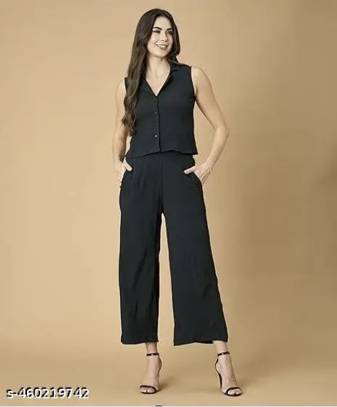 Fancy, modern, fashionable, classic, and latest women’s printed sleeveless maxi dhoti jumpsuit. Stylish one-piece dress with digital owl print, perfect for party wear